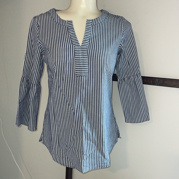 Blue and white pinstriped VNeck Tunic  with Flared Sleeves . - Picture 1 of 5